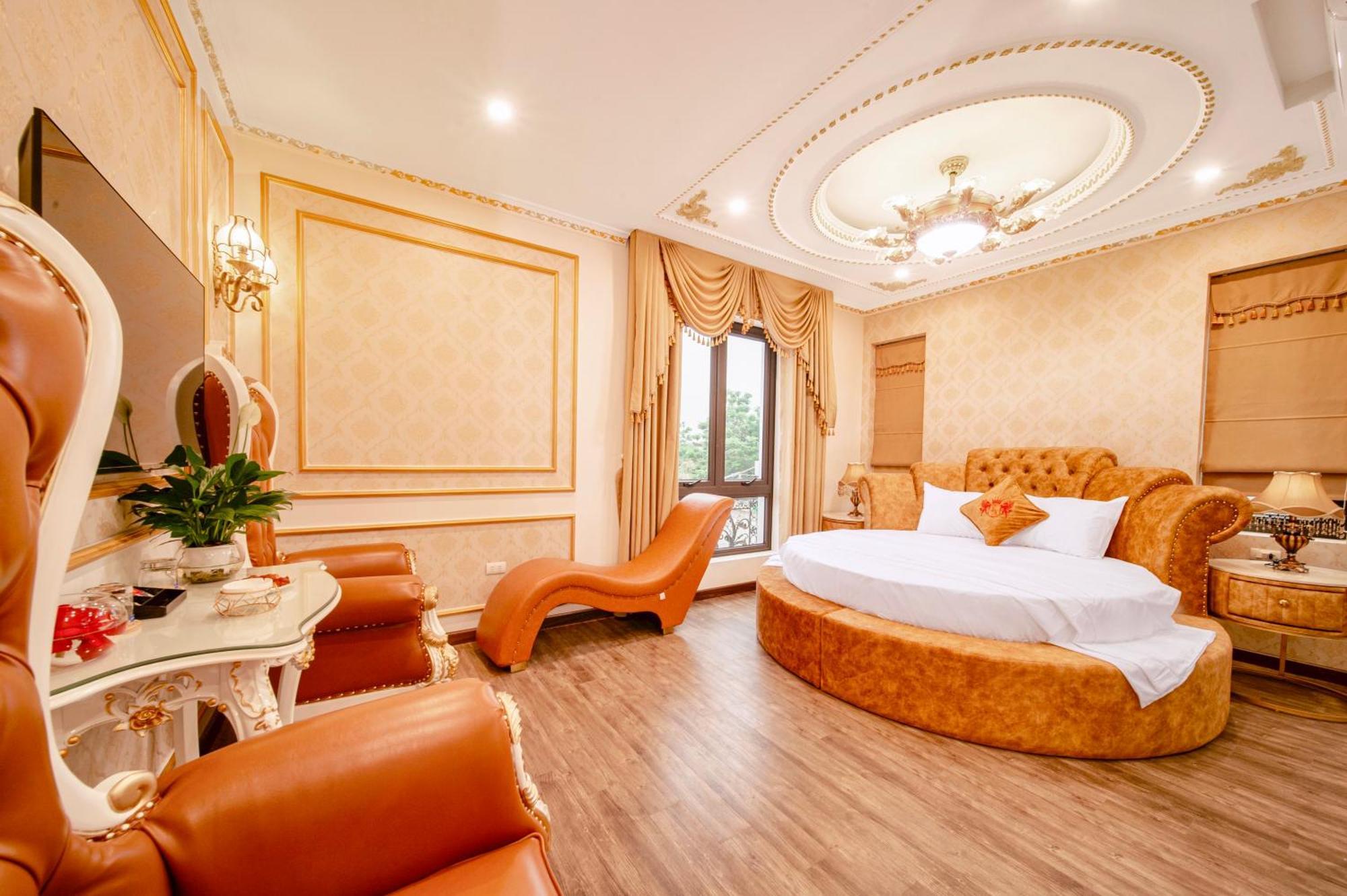 Lake Hotel Soc Son Ханой Экстерьер фото